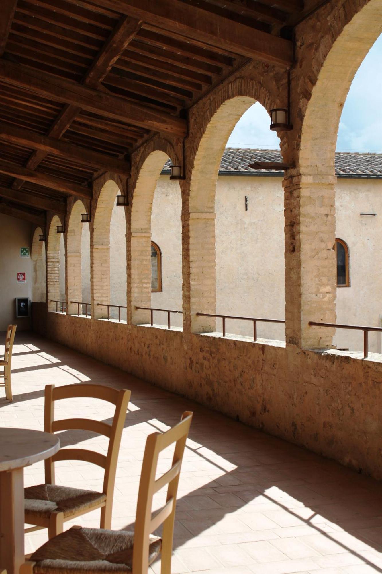 Ostello Contessa Ava Dei Lambardi Monteriggioni Exterior foto