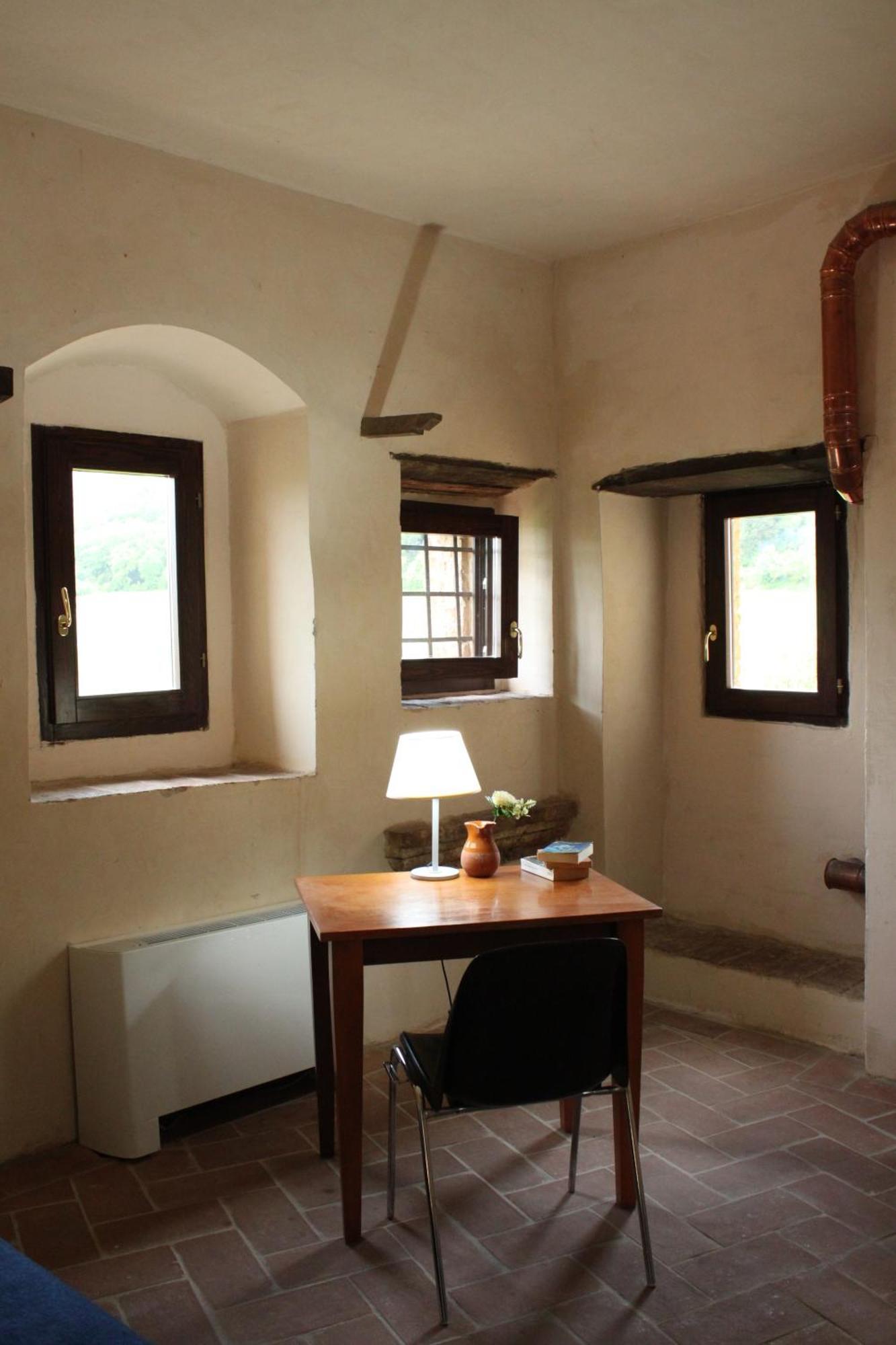 Ostello Contessa Ava Dei Lambardi Monteriggioni Exterior foto