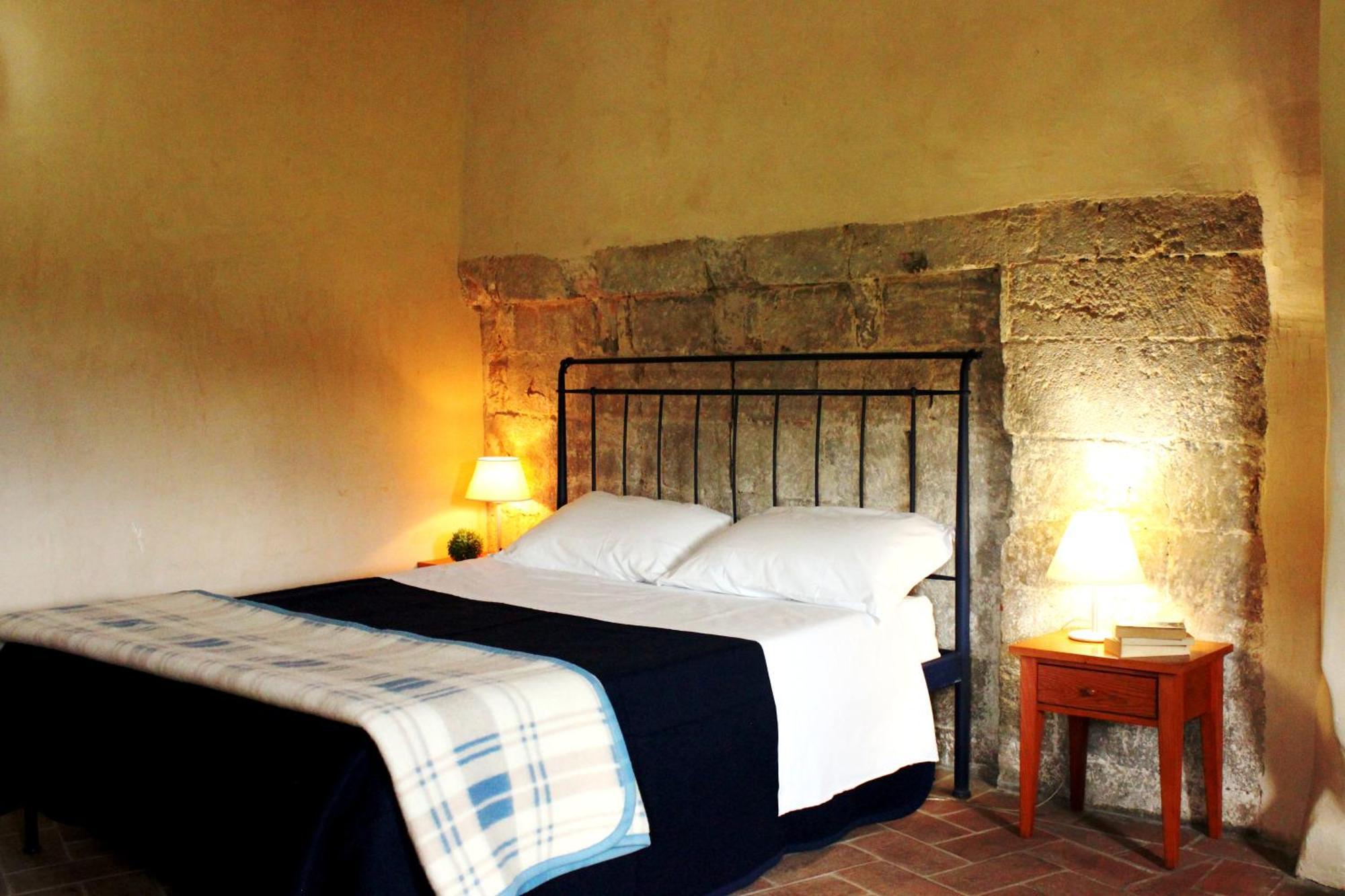 Ostello Contessa Ava Dei Lambardi Monteriggioni Exterior foto